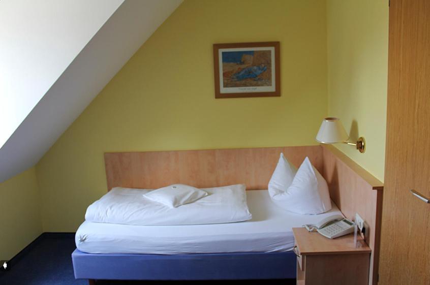 Hotel Aurora Garni Мюнхен Экстерьер фото